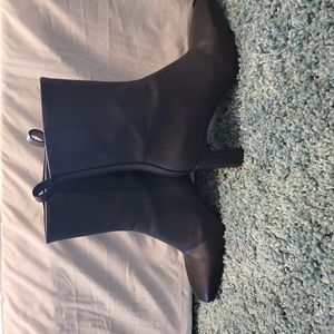 Ankle heel boots